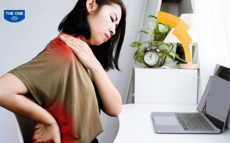 Làm việc ngồi sai tư thế lâu ngày ảnh hưởng đến các dây thần kinh 