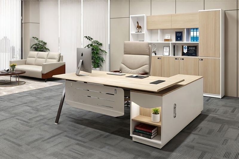 Bàn NTVP2018C17 với thiết kế rộng rãi phù hợp với nhiều không gian văn phòng